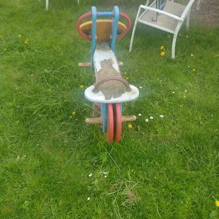 Private Camping Vermietung Auf Dem Hof Oder Natur-echt Auf Wiese Кемпинг *